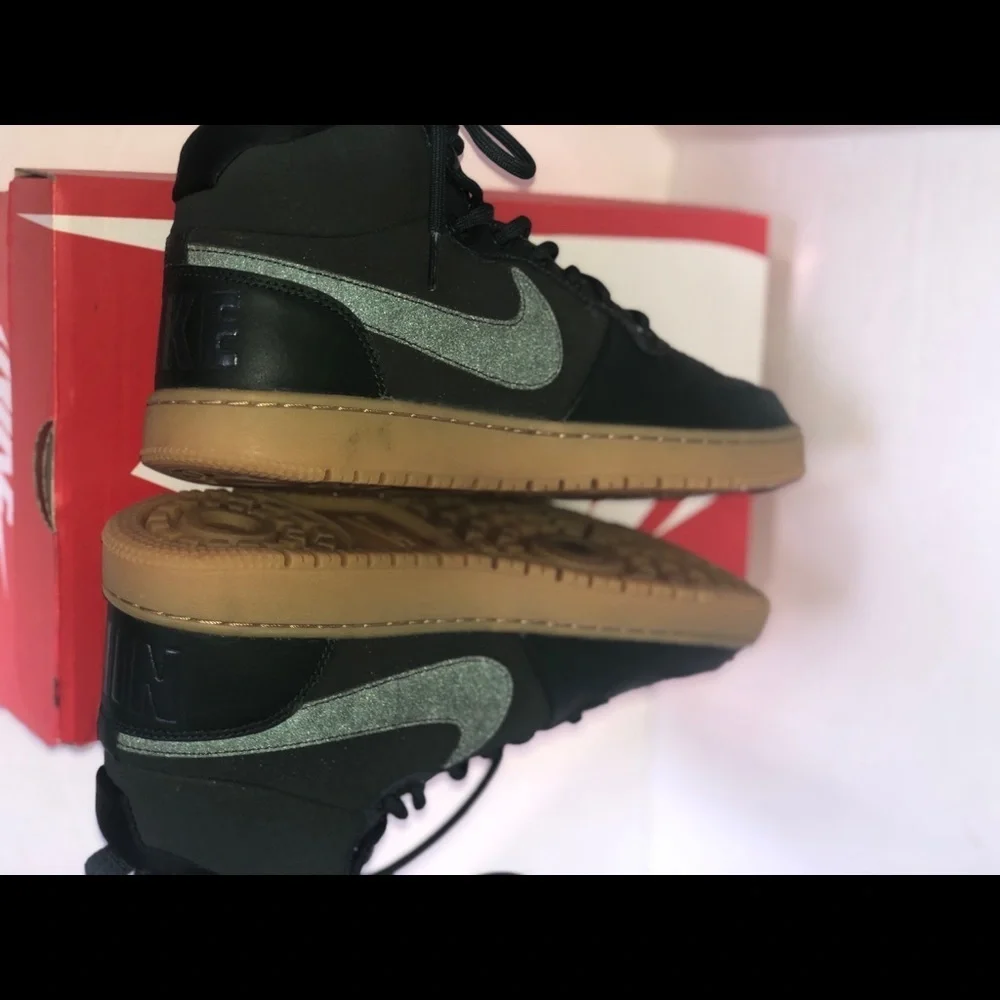 ✨✨Nike Air Force LU1 in hunter green for men✨✨